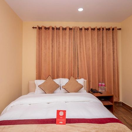 Oyo 253 Hotel Pinnacle ポカラ エクステリア 写真